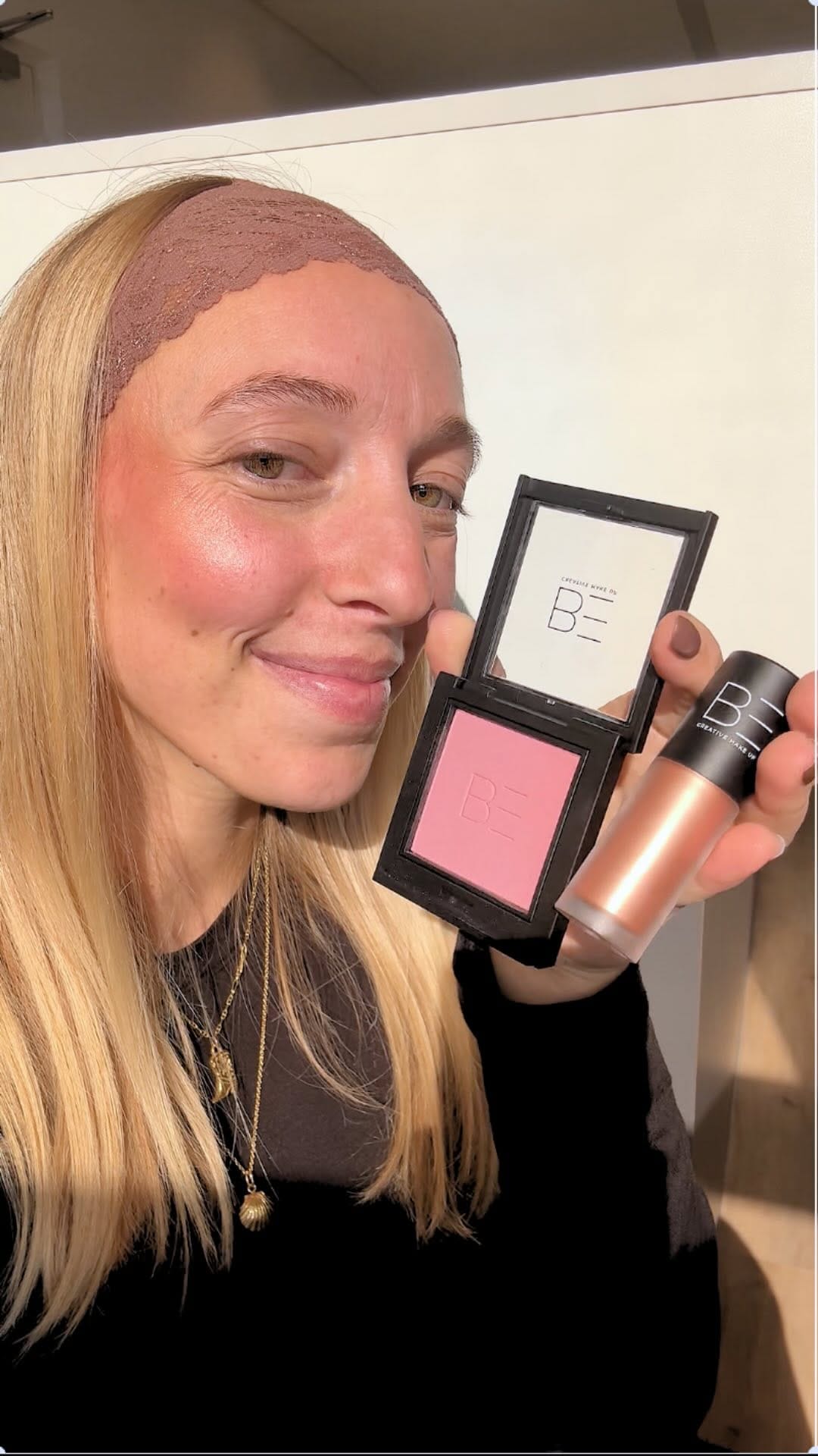 Post 6 by BE Creative Make Up on Instagram (video)
