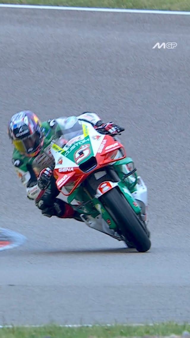 Post 6 by Johann Zarco on Instagram (video)
