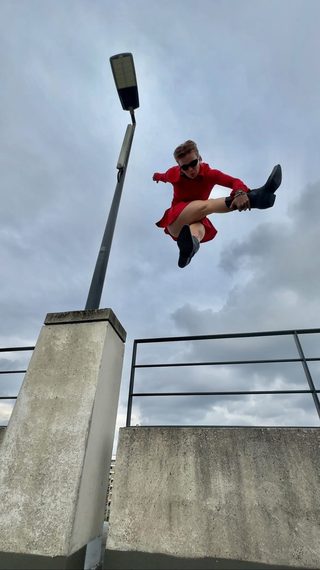 Post 9 by Lilou Ruel on Instagram (video)