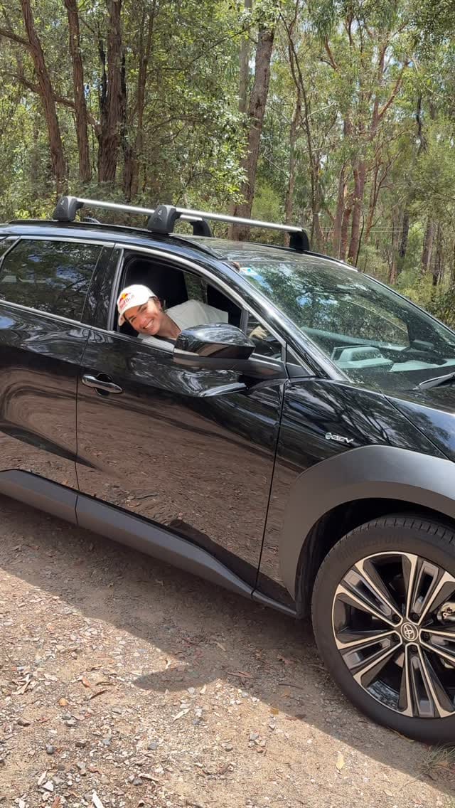 Post 5 by Jessica Fox on Instagram (video)