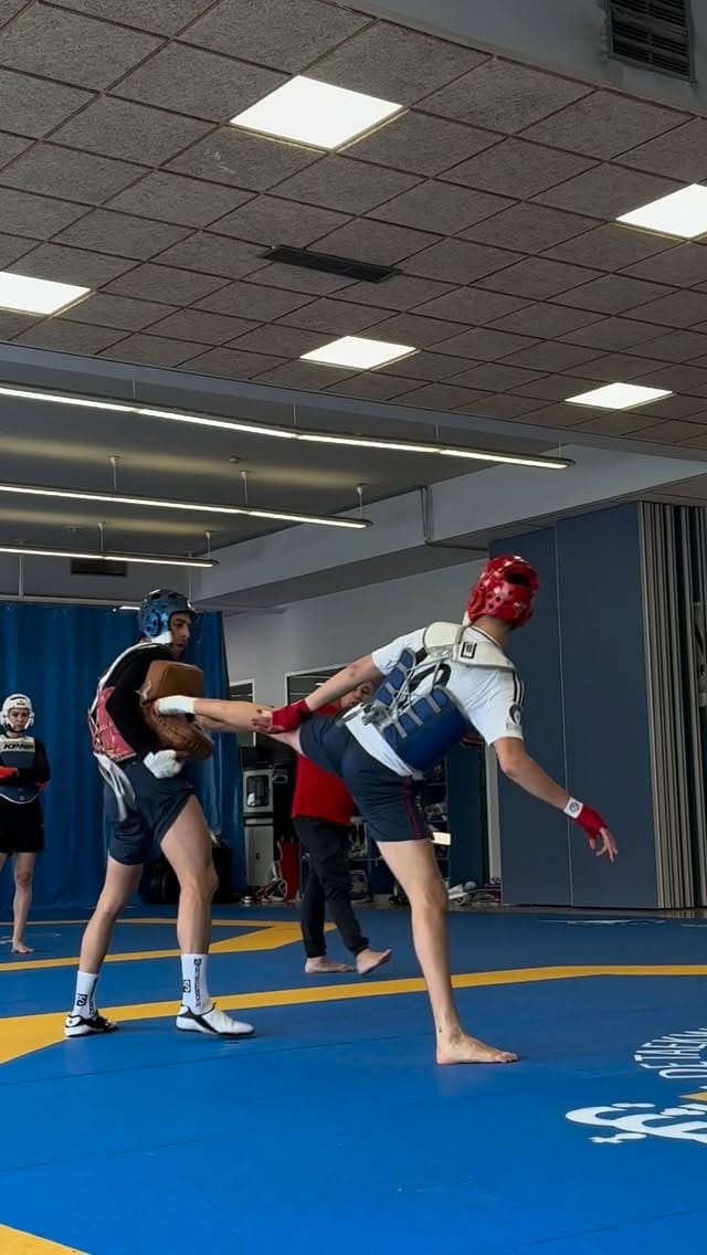 Post 2 by Adrian Vicente / Taekwondista Olímpico on Instagram (video)