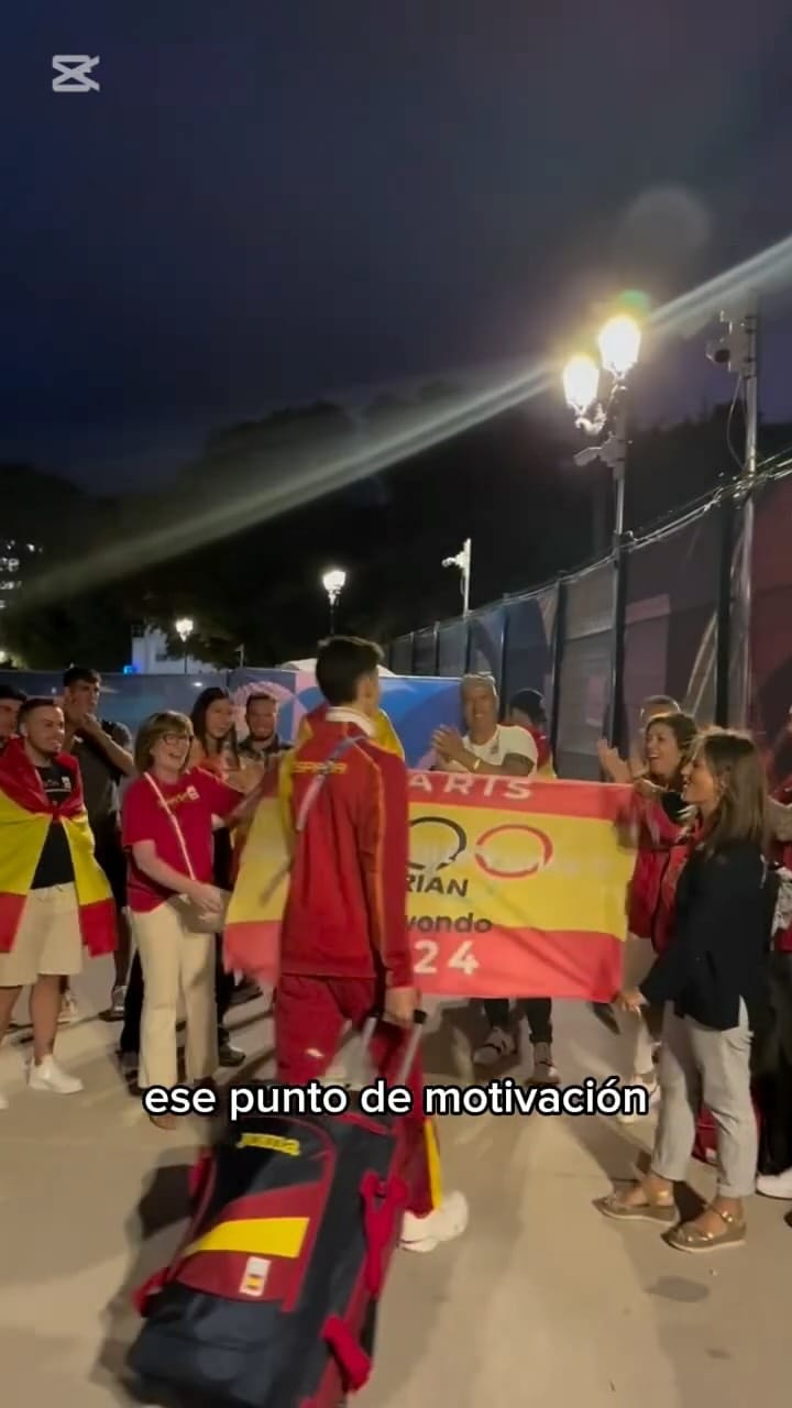 Post 4 by Adrian Vicente / Taekwondista Olímpico on Instagram (video)