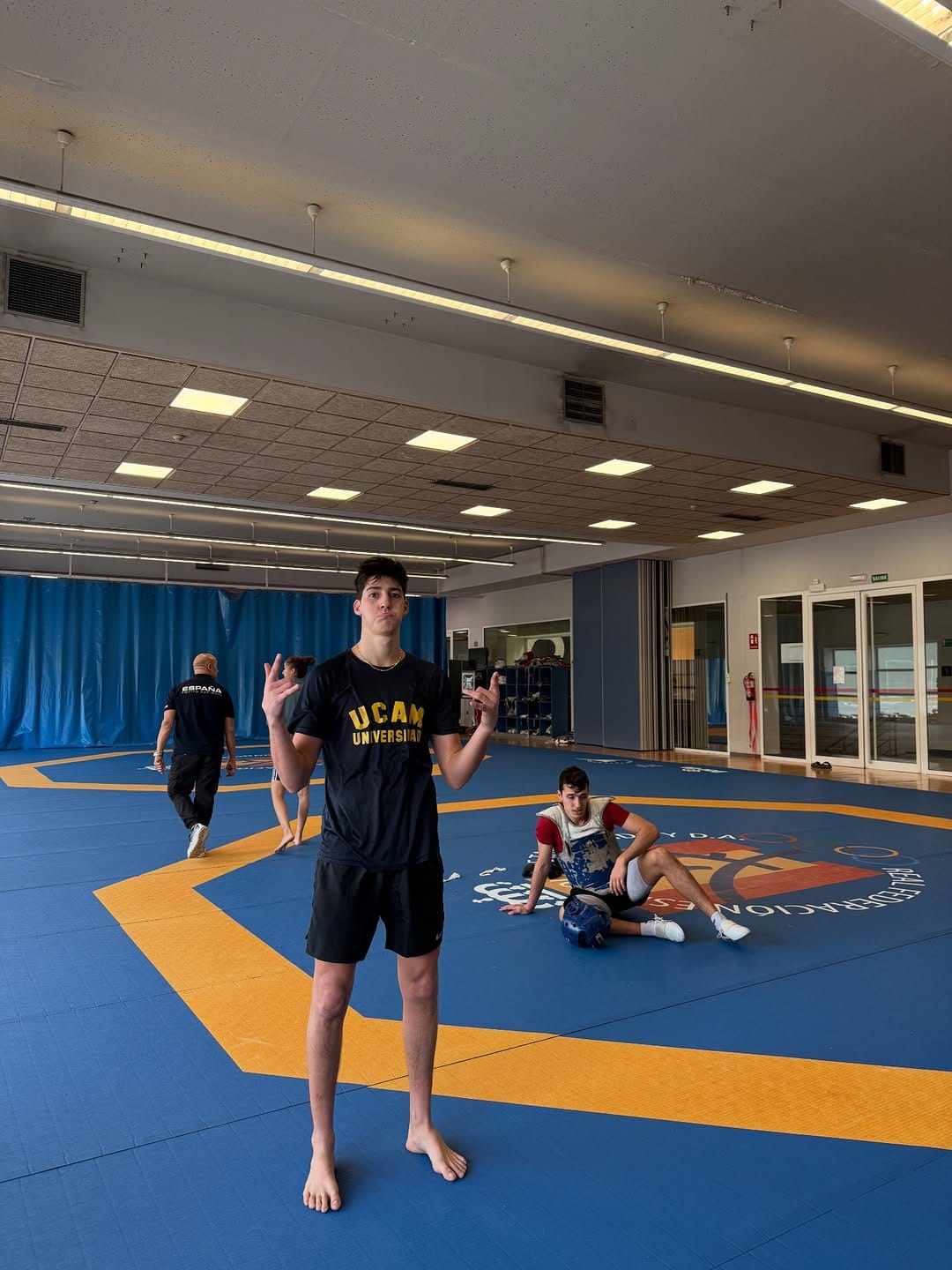 Post 3 by Adrian Vicente / Taekwondista Olímpico on Instagram (carousel)