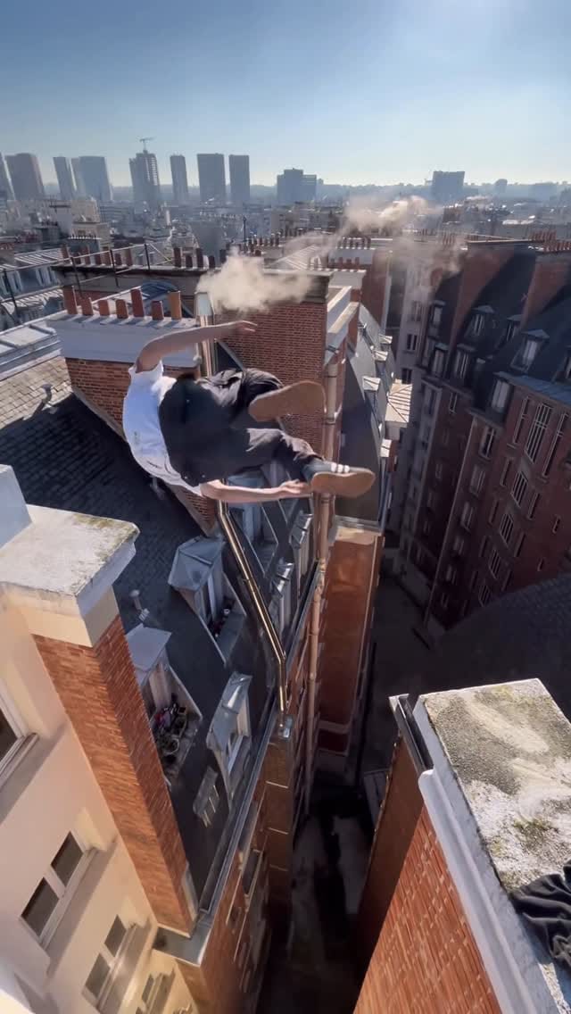 Post 9 by Emmanuel NASSHAN on Instagram (video)