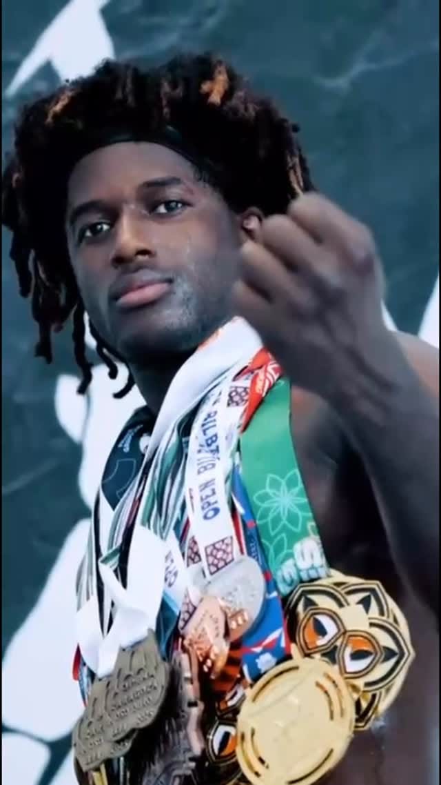 Post 7 by The last padawan 🥷🏿⚔️🇬🇳🇫🇷 on Instagram (video)