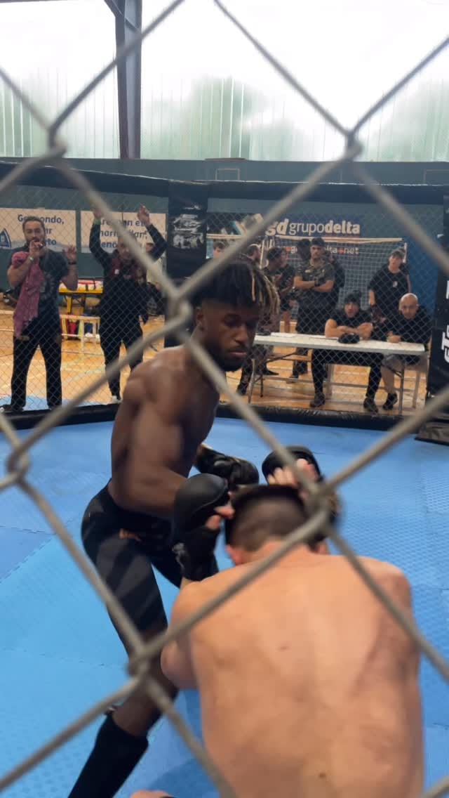 Post 5 by The last padawan 🥷🏿⚔️🇬🇳🇫🇷 on Instagram (video)
