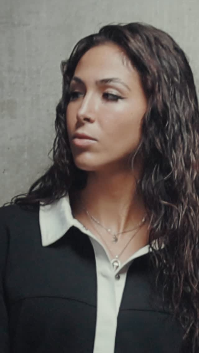 Post 7 by Beatriz Hatz on Instagram (video)