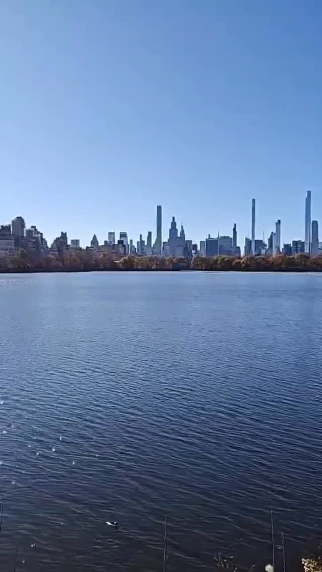 Post 6 by Ana Carolina on Instagram (video)