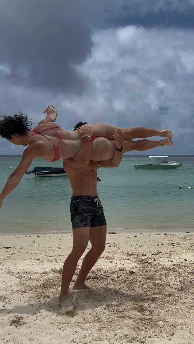 Post 4 by 🏋🏼‍♀️Jeanne ROSSARIE 🇫🇷 on Instagram (video)