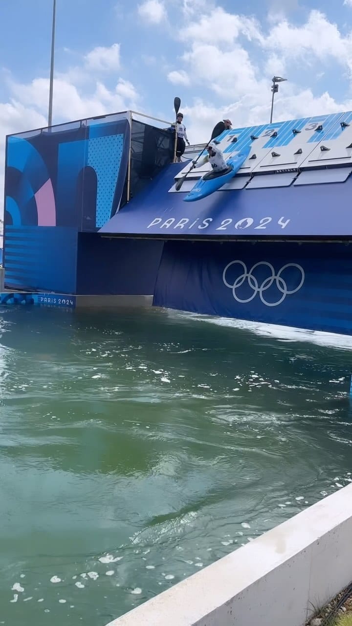 Post 9 by Noémie on Instagram (video)