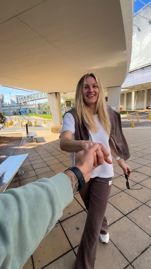 Post 4 by Aneta Konieczek on Instagram (video)