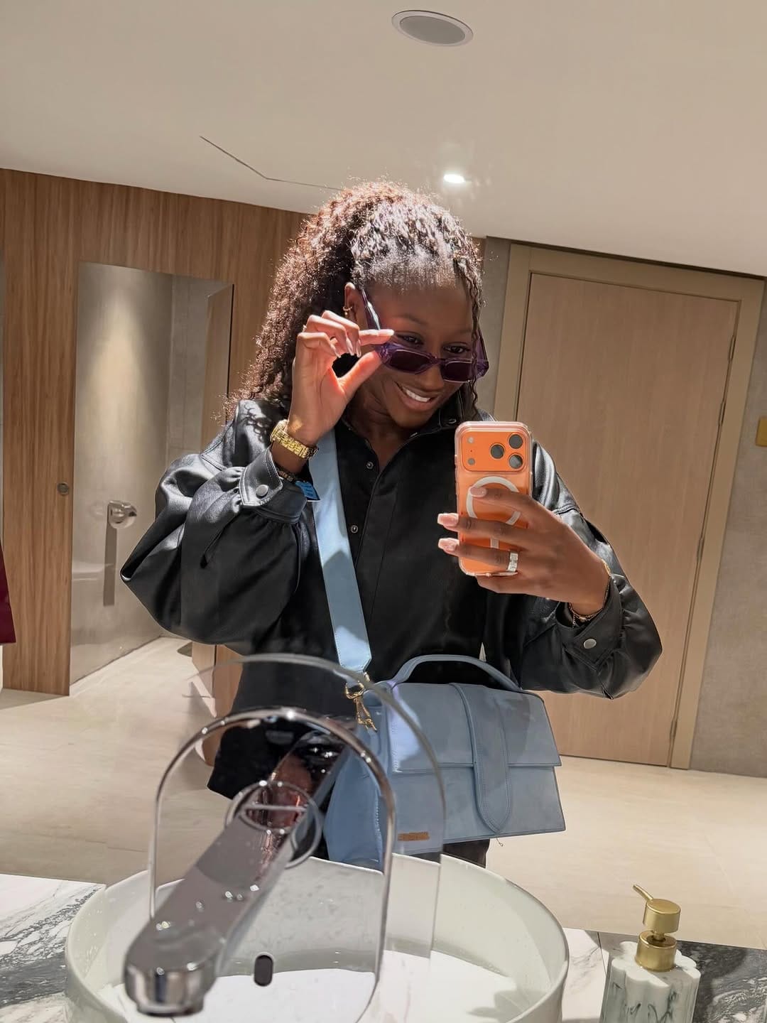 Post 2 by Kadidiatou Diani 🎀 on Instagram (carousel)