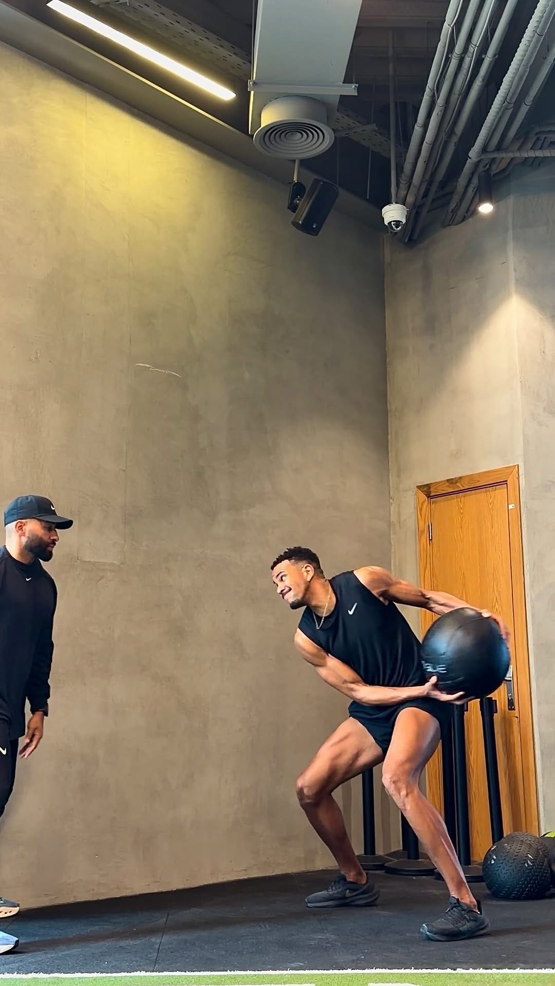 Post 4 by Jean-David Beauguel on Instagram (video)