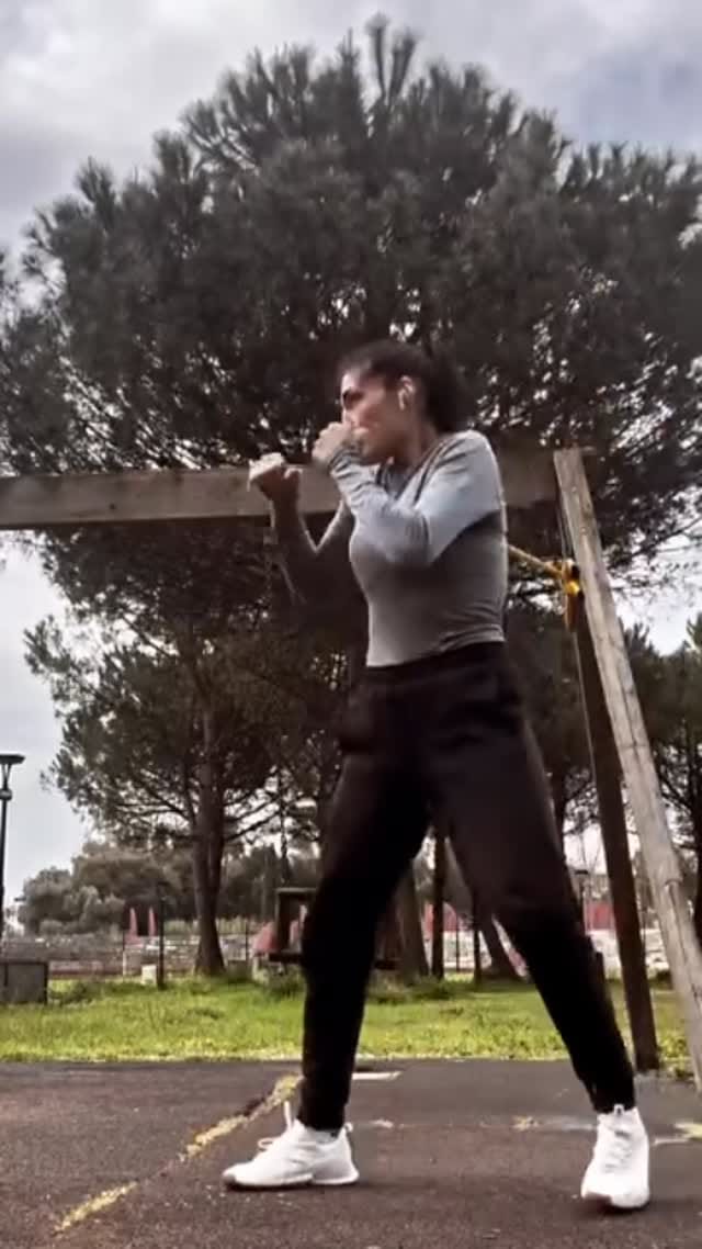 Post 7 by 𝑨𝒏𝒈𝒆𝒍𝒂 𝑪𝒂𝒓𝒊𝒏𝒊 on Instagram (video)