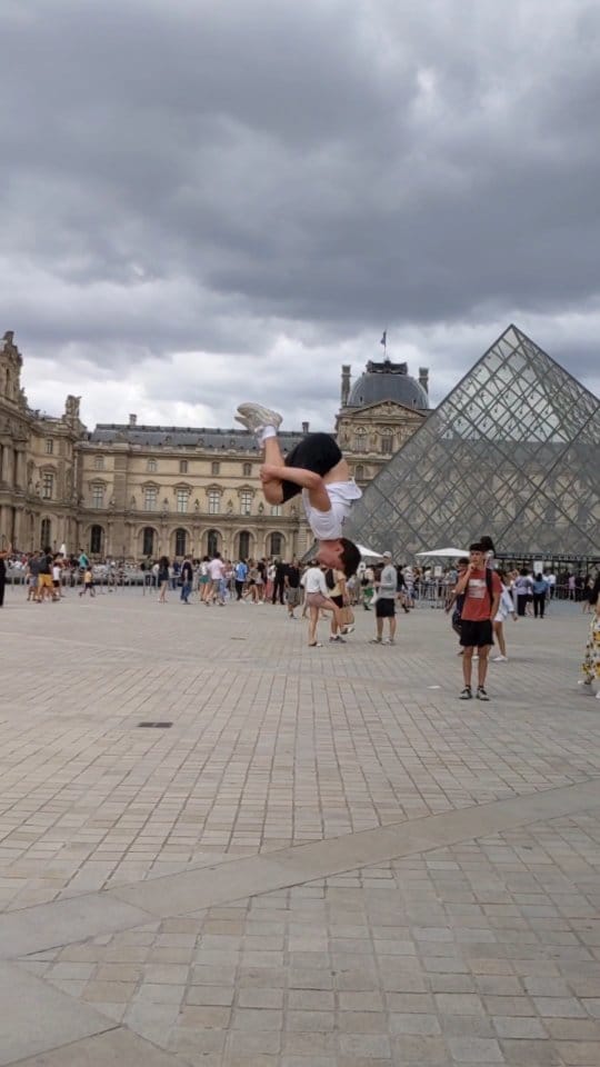 Post 9 by Joris on Instagram (video)