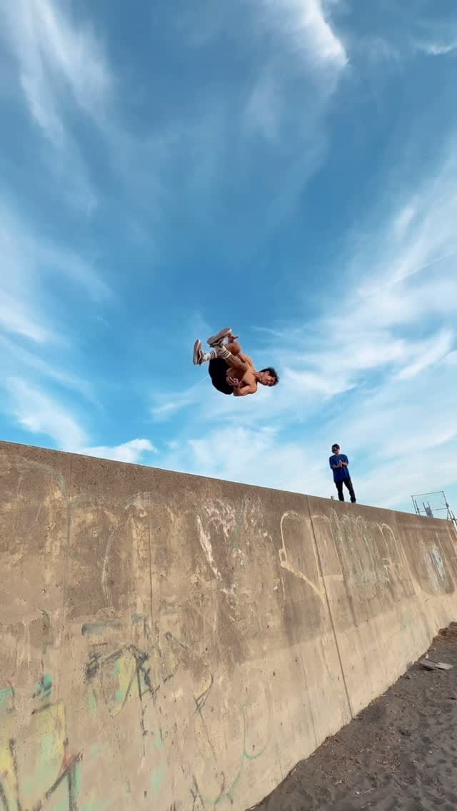 Post 6 by Tomoya Suzuki on Instagram (video)