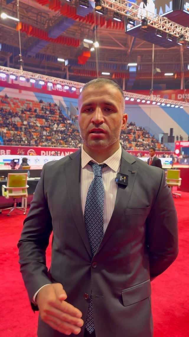 Post 7 by Комроншох Устопириён on Instagram (video)