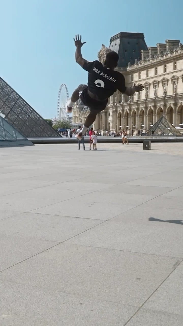 Post 10 by I B R A on Instagram (video)