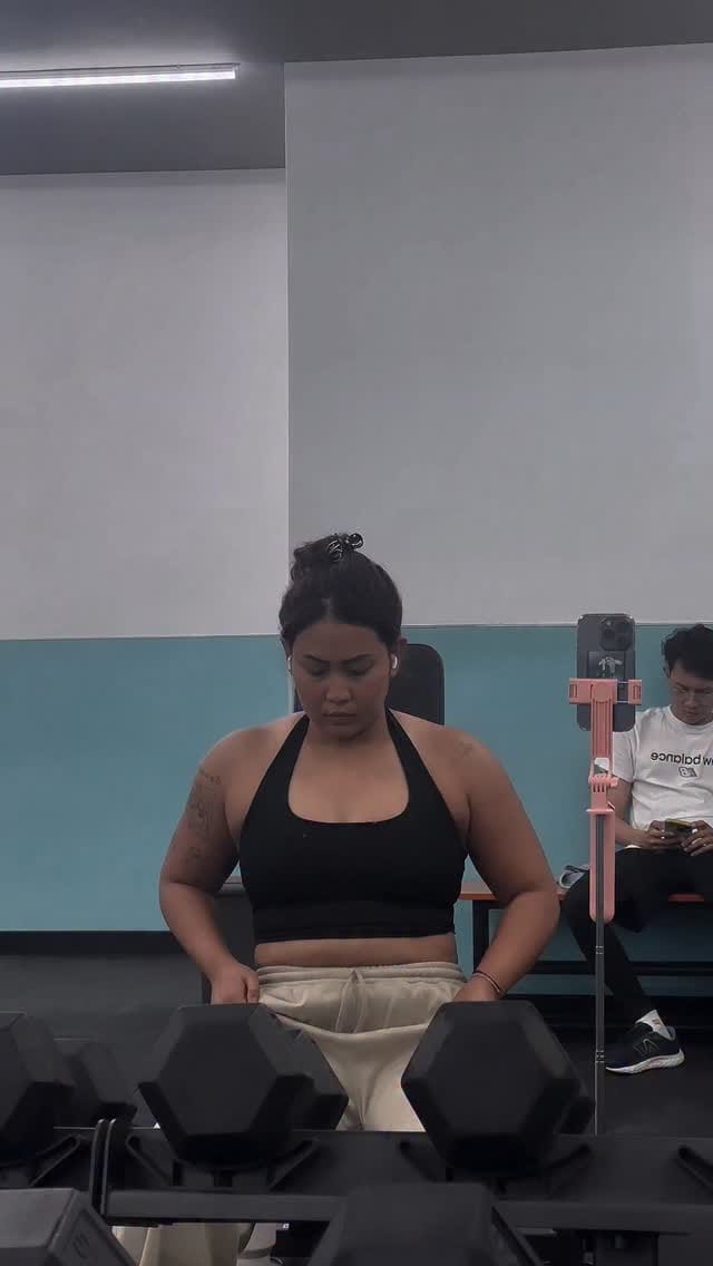 Post 7 by Raina Saumi Grahana on Instagram (video)