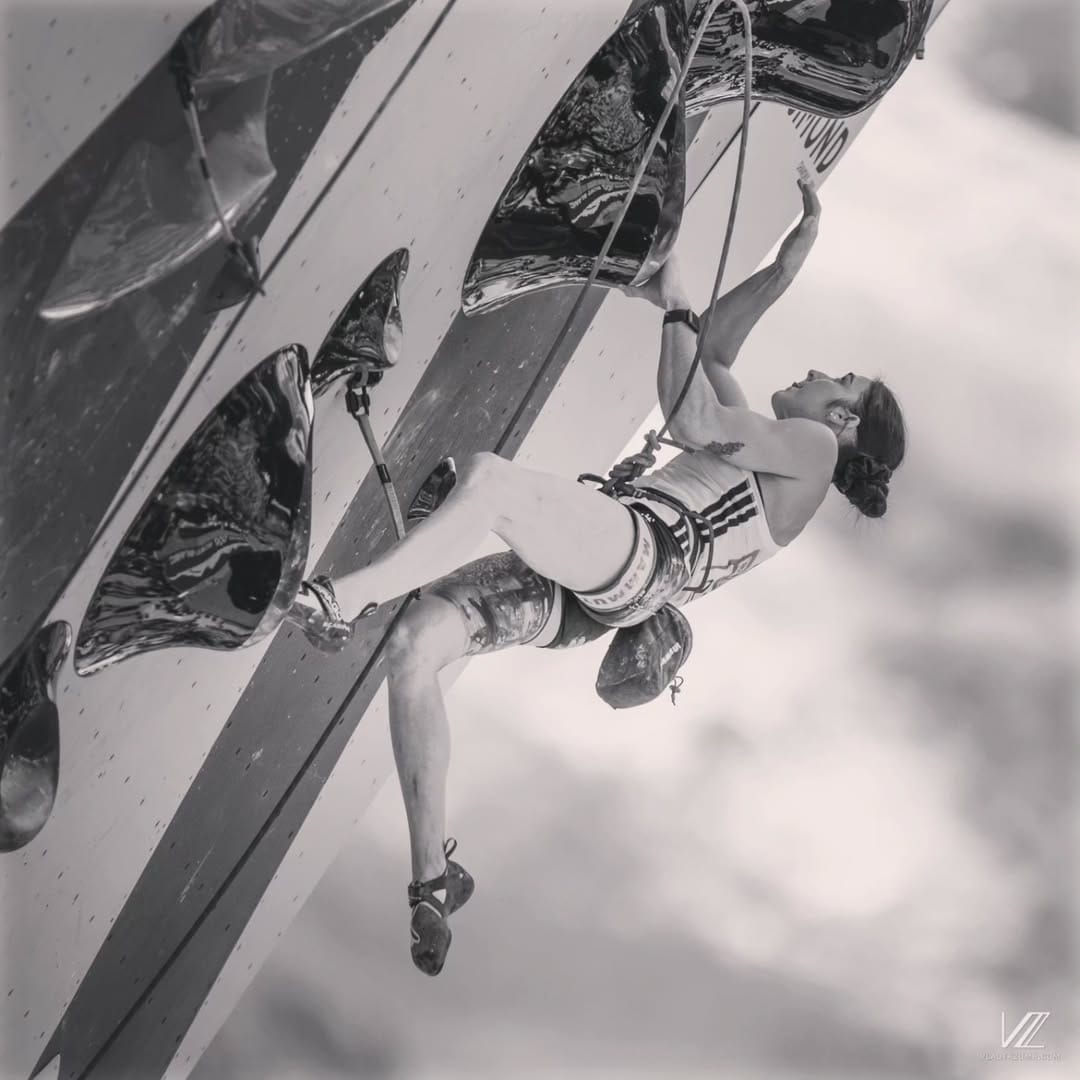 Post 10 by 🎀  ＭＩＡ ＫＲＡＭＰＬ 🎀 on Instagram (carousel)