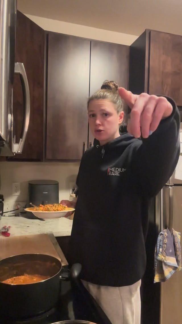 Post 1 by Phoebe Bacon on Instagram (video)