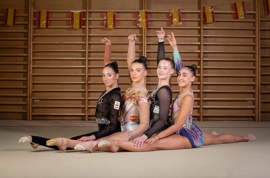 Post 4 by Alba 💕 on Instagram (carousel)
