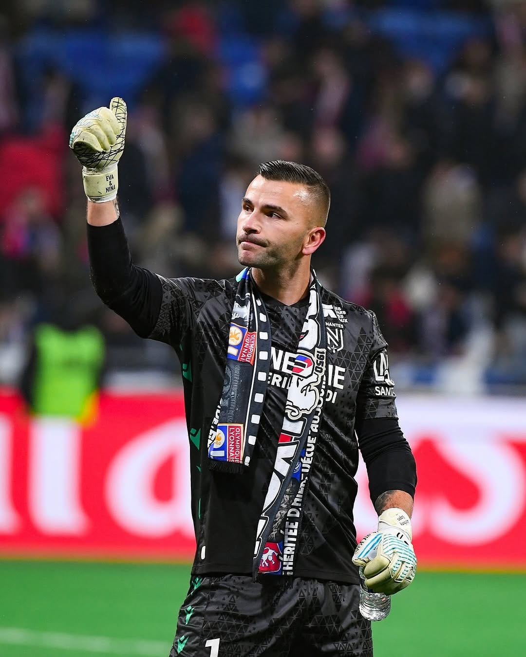 Post 4 by Anthony Lopes officiel on Instagram (image)
