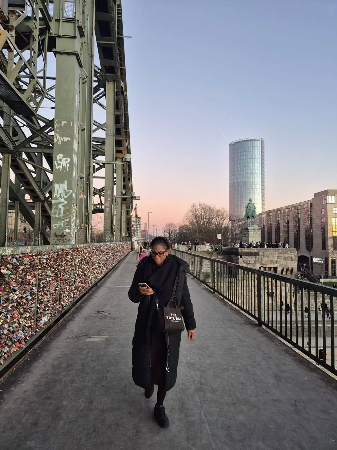 Post 2 by Coralie Lassource ✝ on Instagram (carousel)