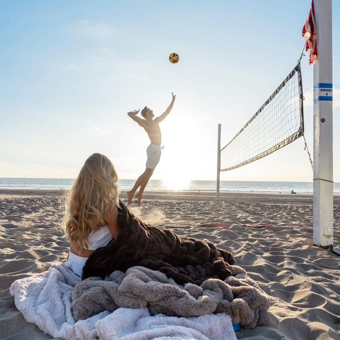 Post 4 by Miles Evans on Instagram (image)