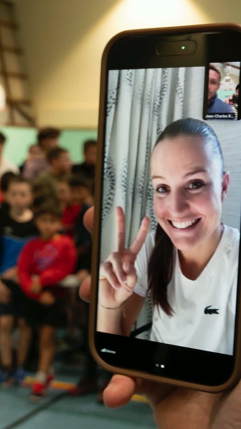 Post 5 by Marine Partaud on Instagram (video)