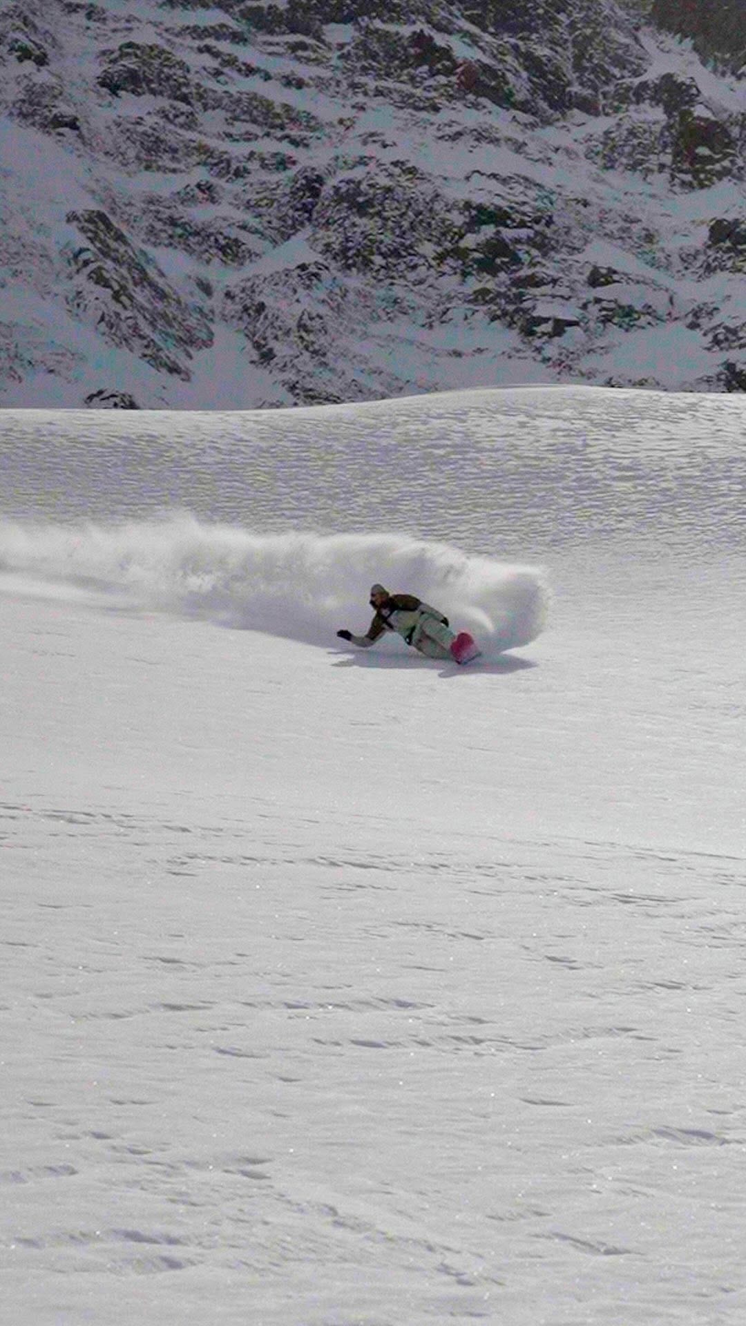 Post 1 by Mathieu Crepel on Instagram (video)