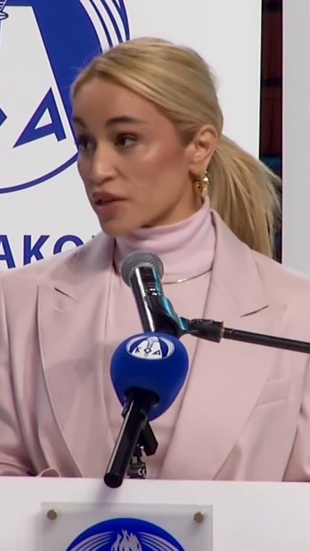 Post 7 by Karolina Pelendritou Official on Instagram (video)
