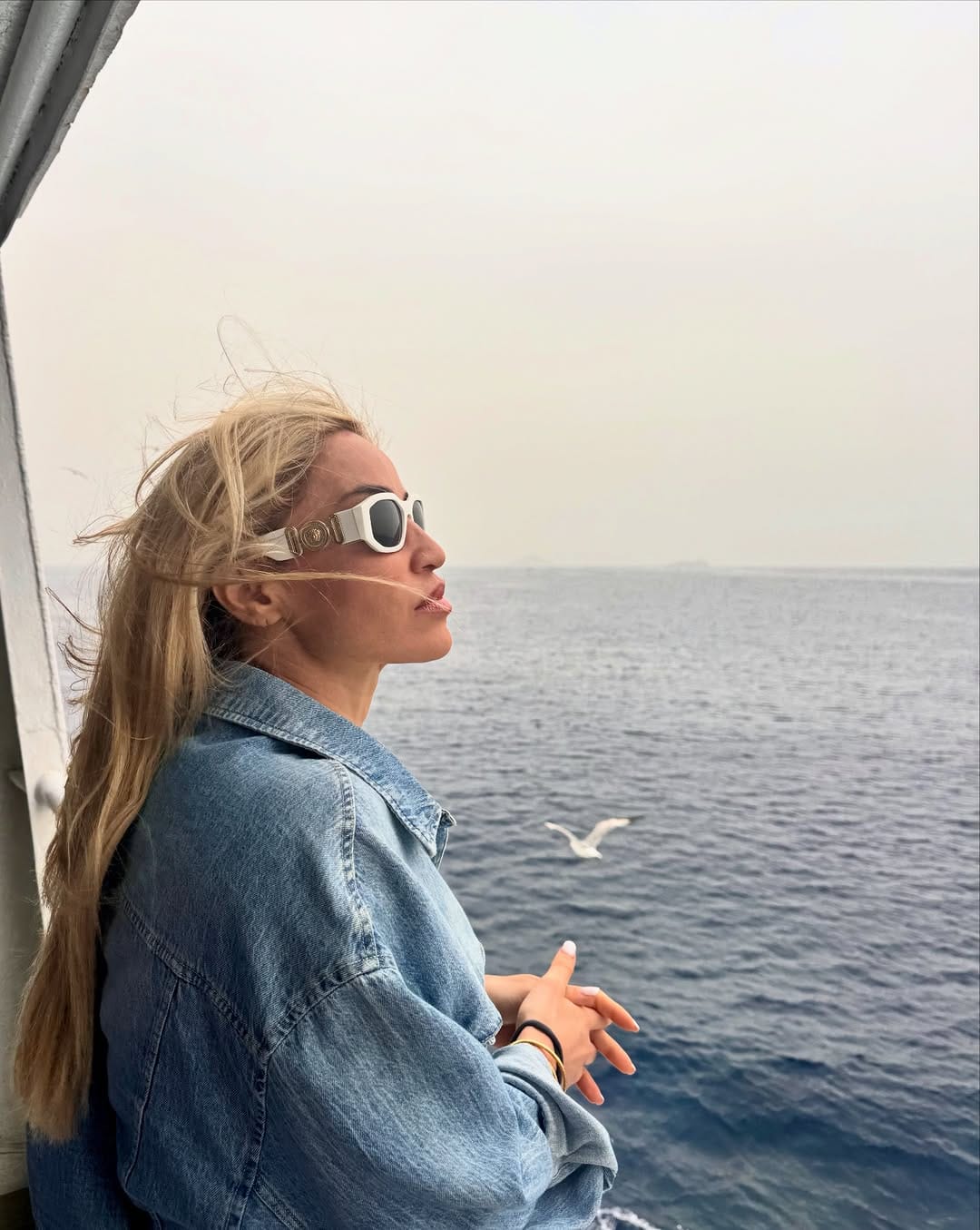 Post 6 by Karolina Pelendritou Official on Instagram (image)