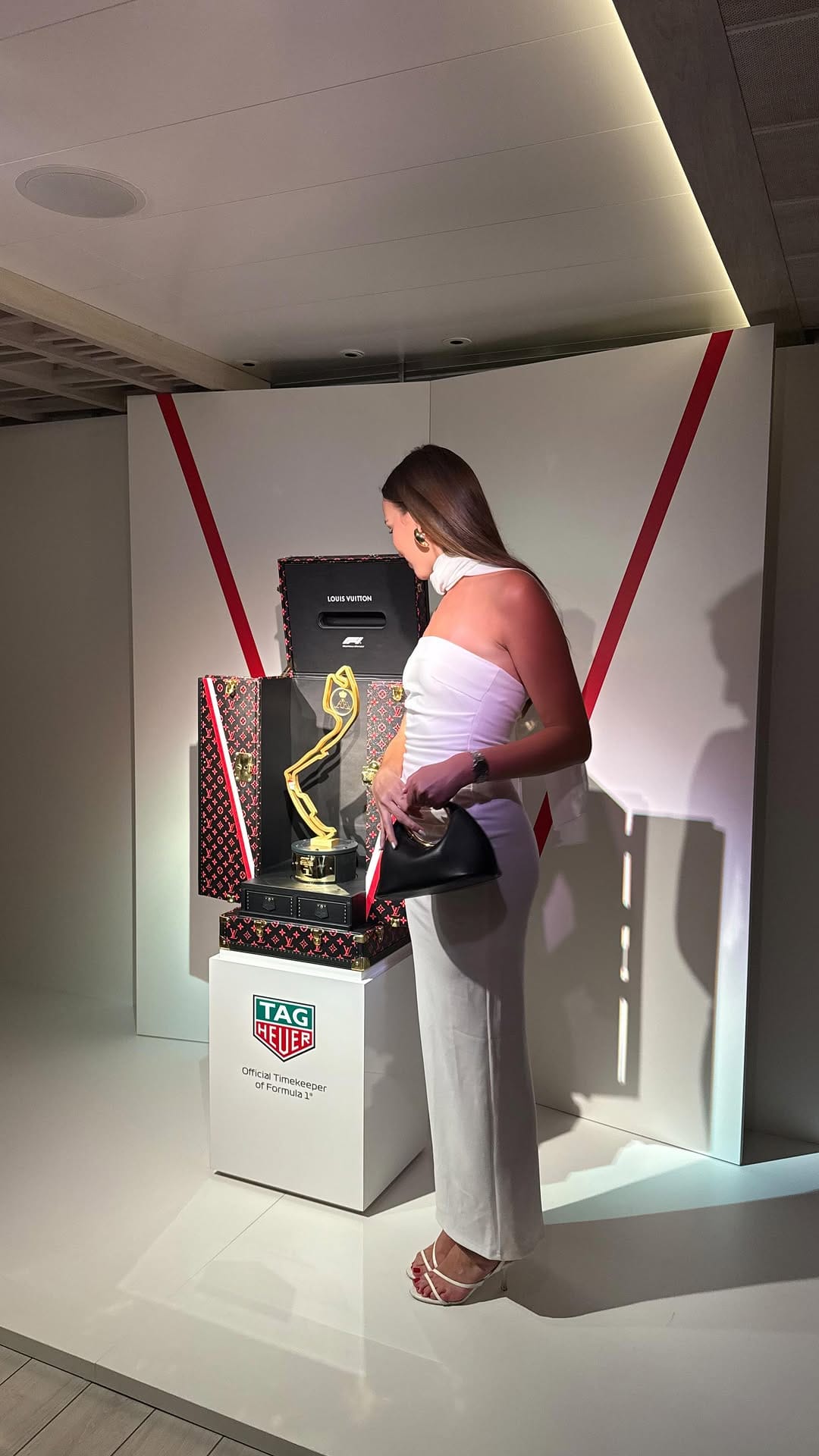 Post 10 by Clémence Bertrand on Instagram (video)