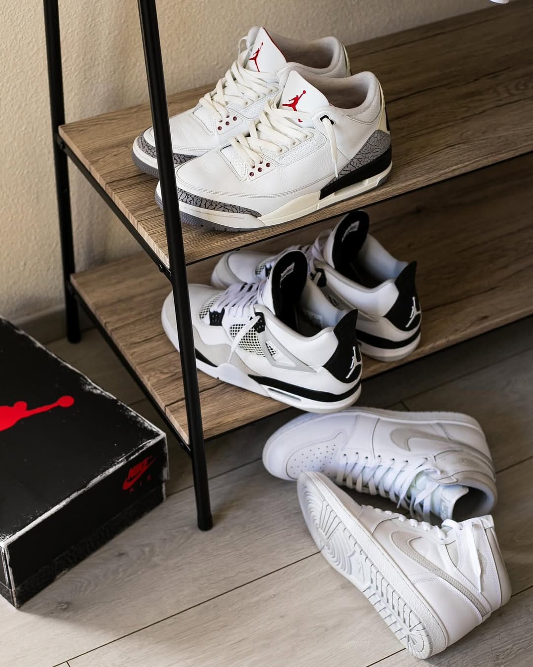 Post 7 by Jeremy | sneakers & streetwear 🔥 on Instagram (carousel)