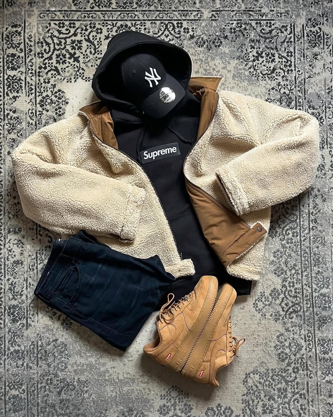 Post 6 by Jeremy | sneakers & streetwear 🔥 on Instagram (carousel)