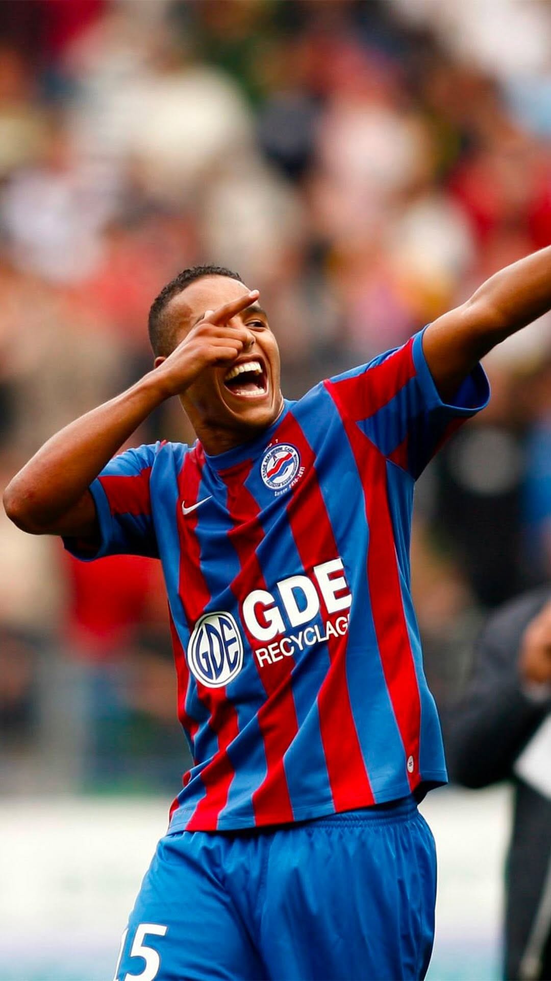 Post 4 by El Arabi Youssef on Instagram (video)