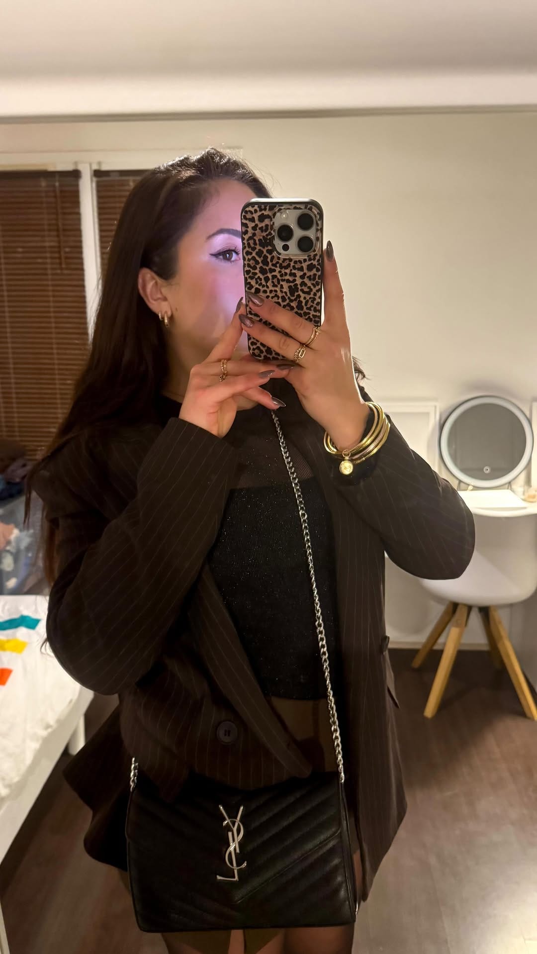 Post 3 by Ludivine on Instagram (video)
