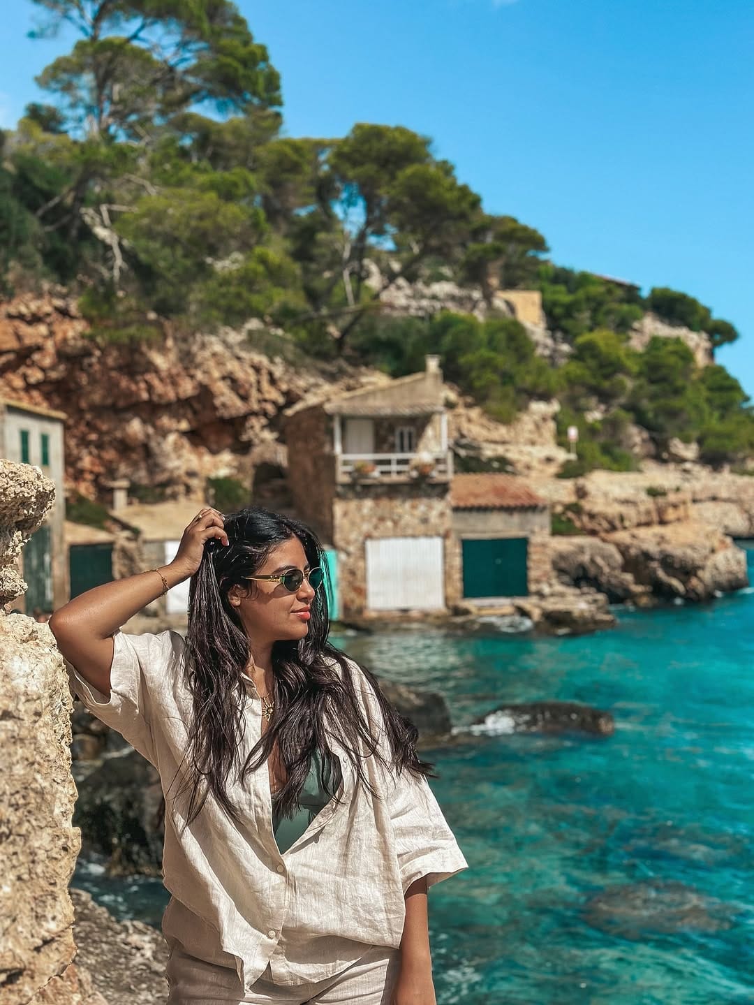 Post 6 by Dr Imane  | Travel Content Creator on Instagram (carousel)