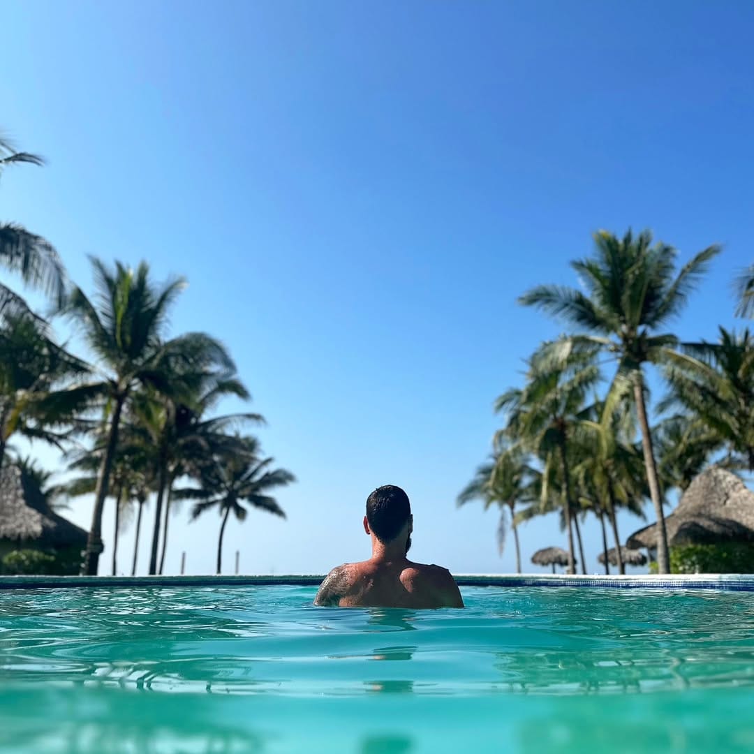 Post 9 by Theo Garcia on Instagram (image)