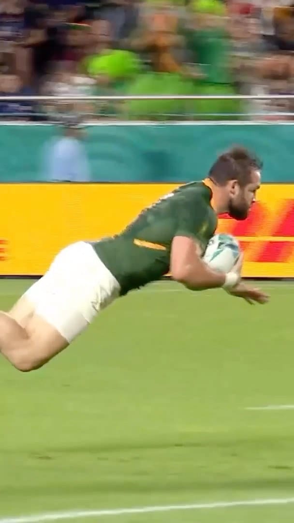 Post 8 by Cobus Reinach on Instagram (video)