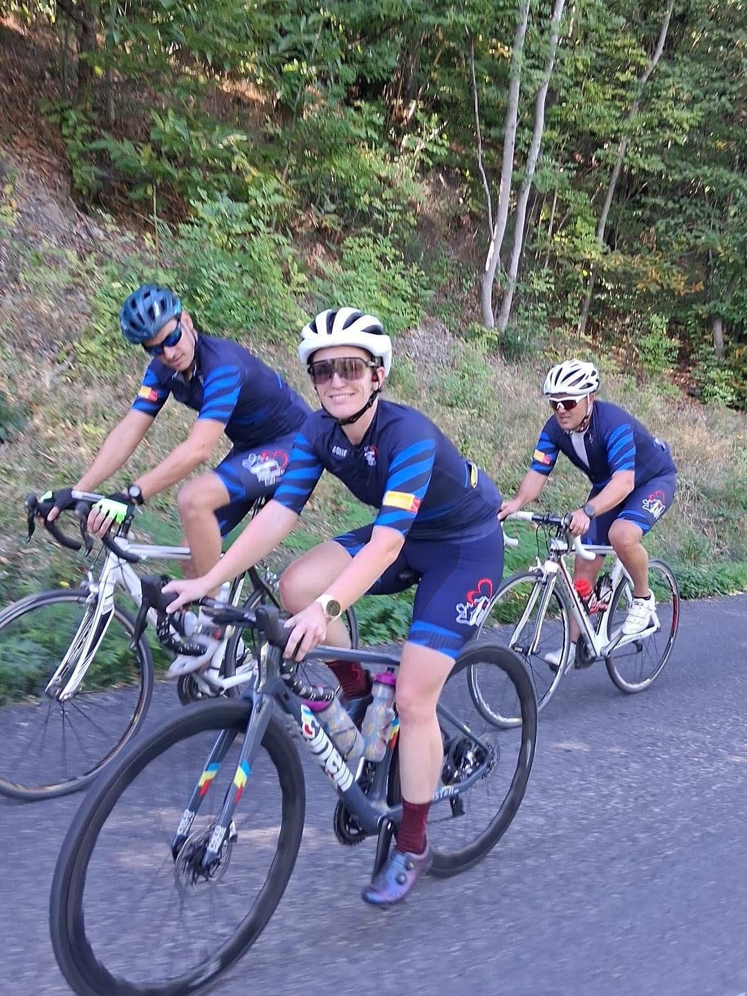 Post 4 by Célie 🚴‍♀️🎼🚒 on Instagram (carousel)