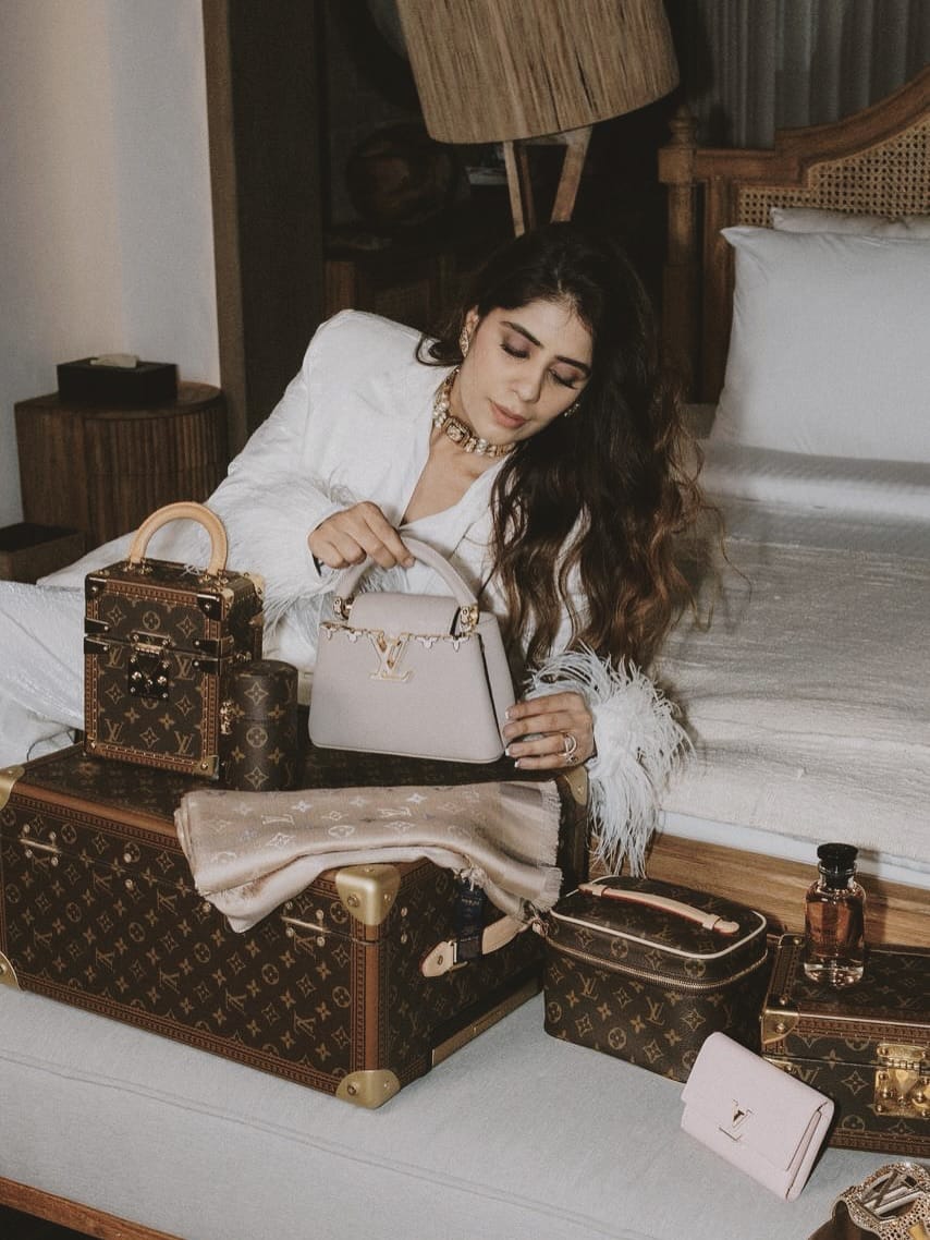 Post 9 by Mehal Kejriwal on Instagram (carousel)