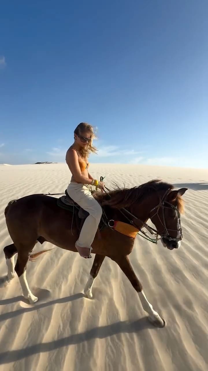 Post 8 by Kiara Amato 🦋        Paris on Instagram (video)
