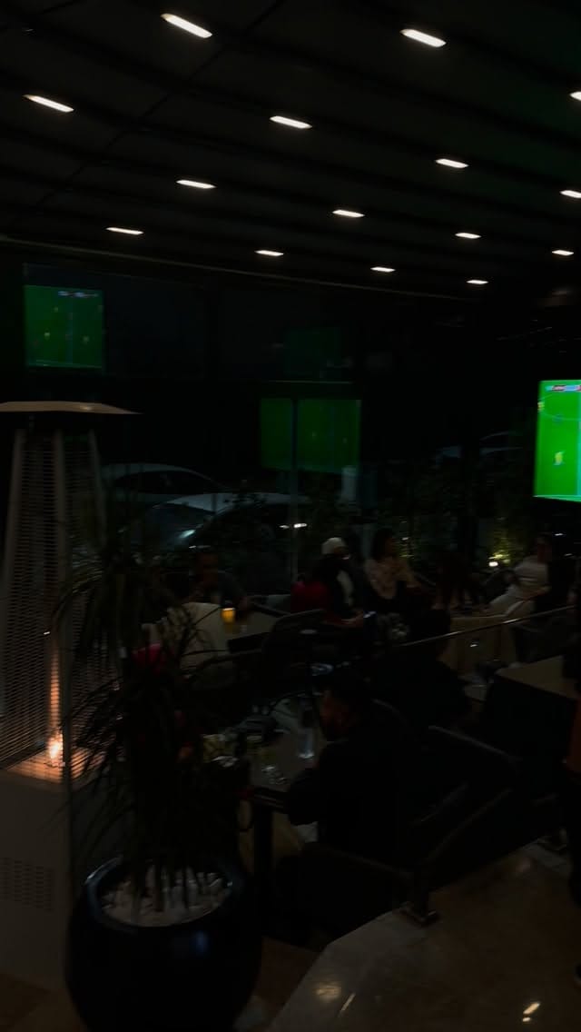 Post 6 by Aymen Abdennour on Instagram (video)
