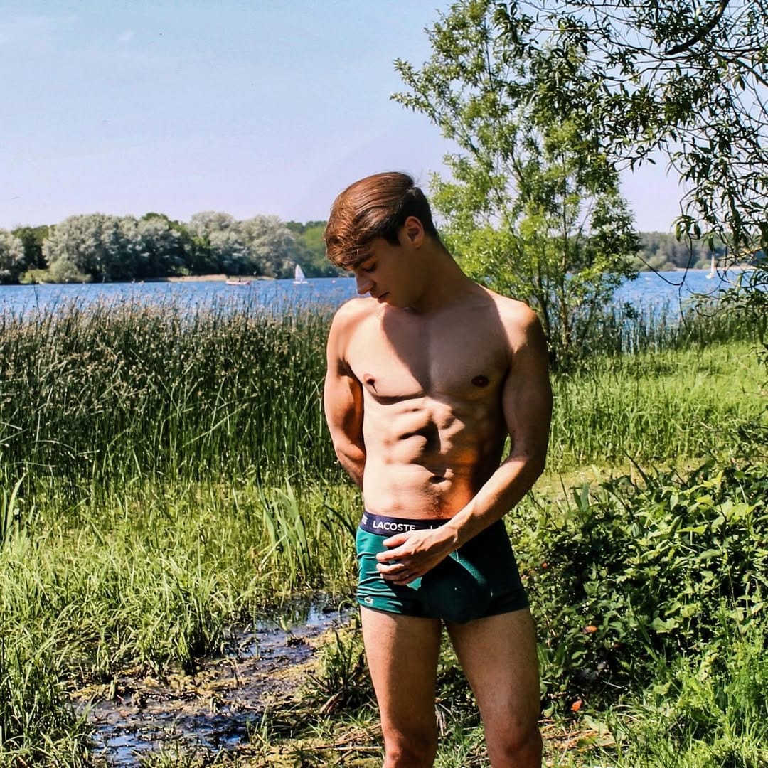 Post 8 by Louis-Jérémie Graef on Instagram (image)