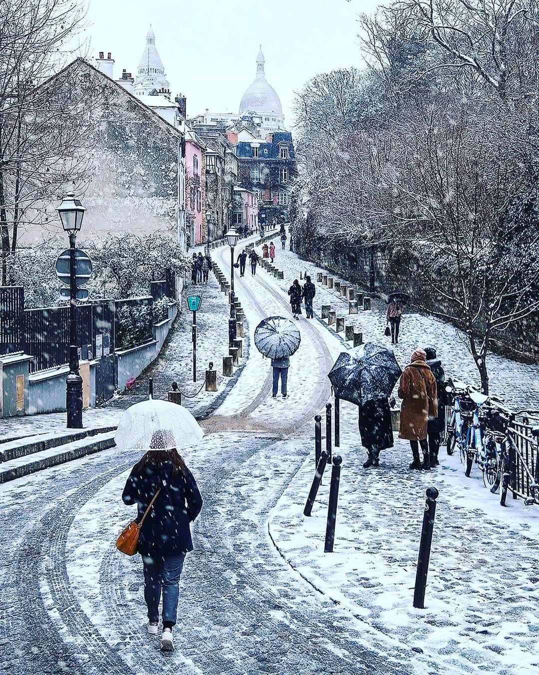 Post 4 by Merveilles de France on Instagram (image)