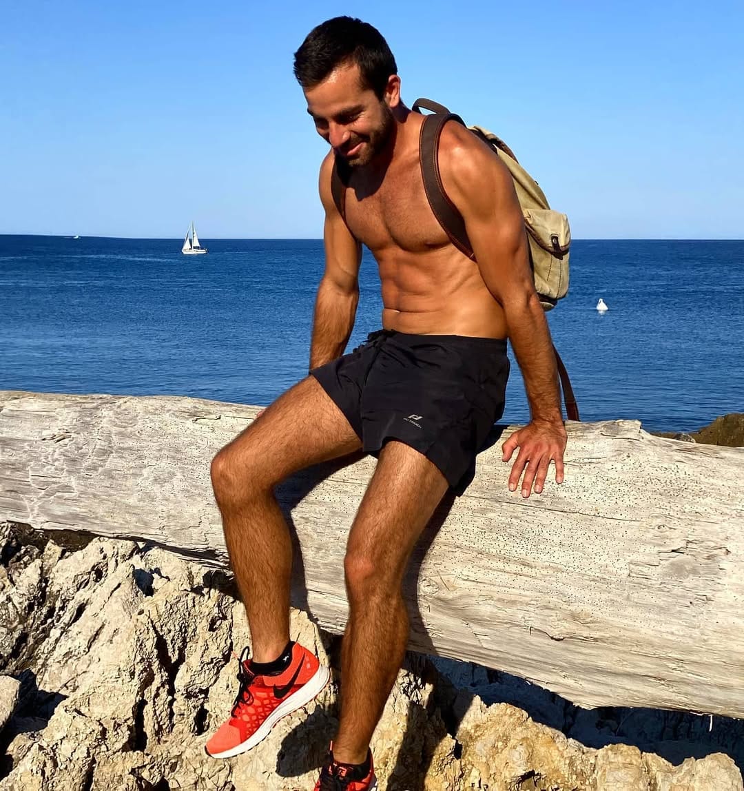 Post 9 by Rémy Tombarello on Instagram (image)