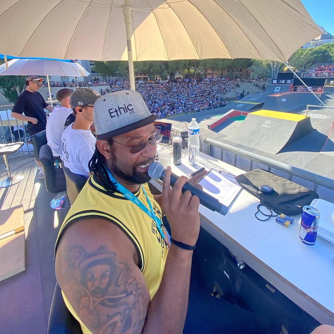 Post 9 by 🇫🇷🇲🇬JD Rand🛴🎤 on Instagram (carousel)