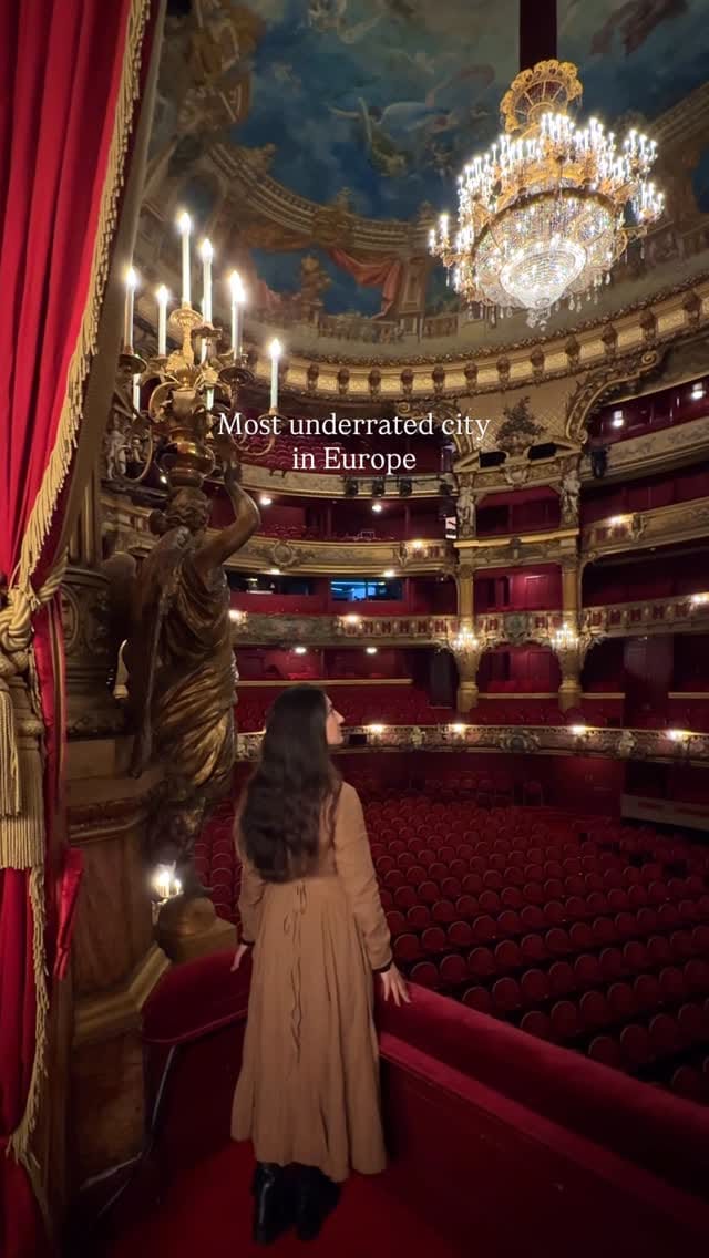 Post 10 by Nathalie on Instagram (video)